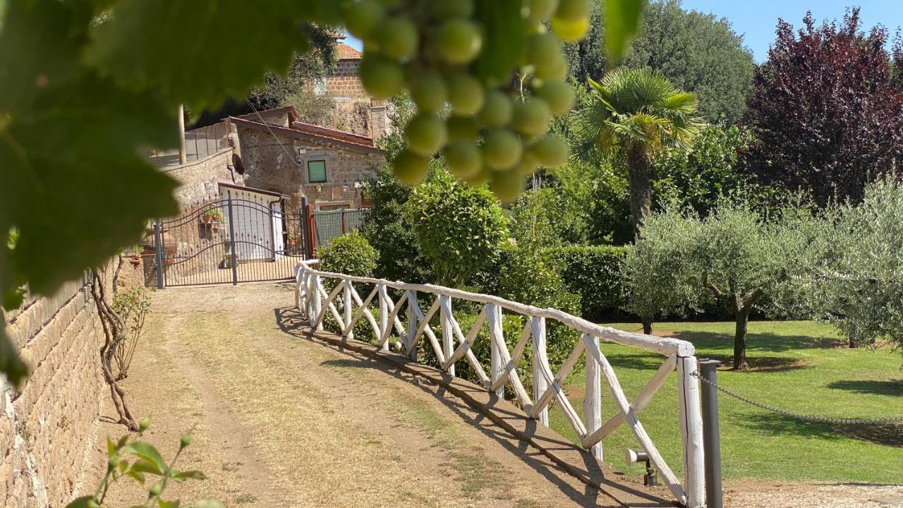 Casetta Santa Fortunata Guest House Sutri Exterior foto