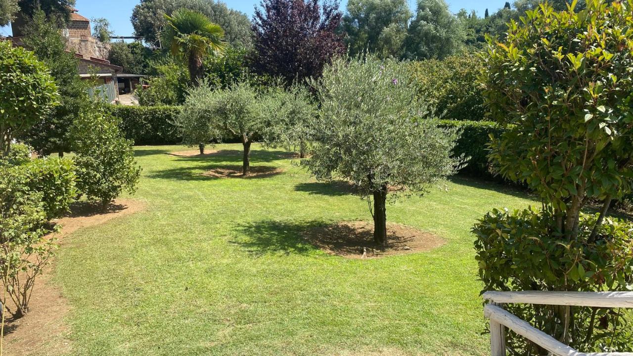 Casetta Santa Fortunata Guest House Sutri Exterior foto
